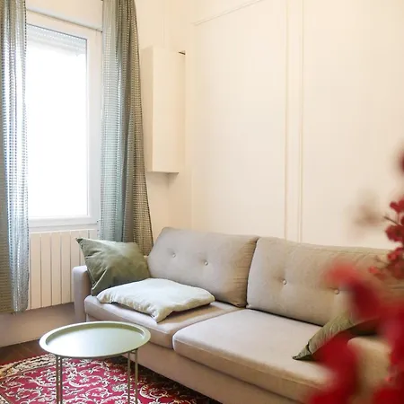 Spacieux Avec Terrasse A 5min A Pied De La Gare 公寓 *