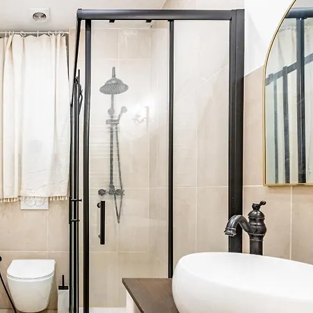 Cosy Avec Terrasse, Acces Gare A Pied Dijon