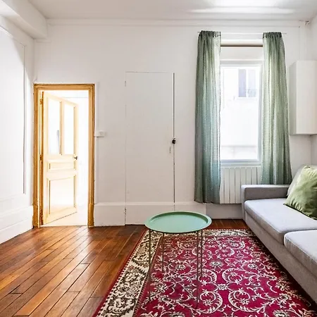 Cosy Avec Terrasse, Acces Gare A Pied Daire