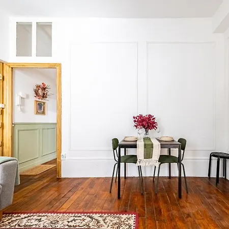 Cosy Avec Terrasse, Acces Gare A Pied Appartement