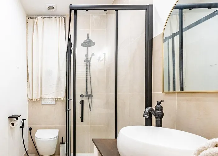 Cosy Avec Terrasse, Acces Gare A Pied Dijon