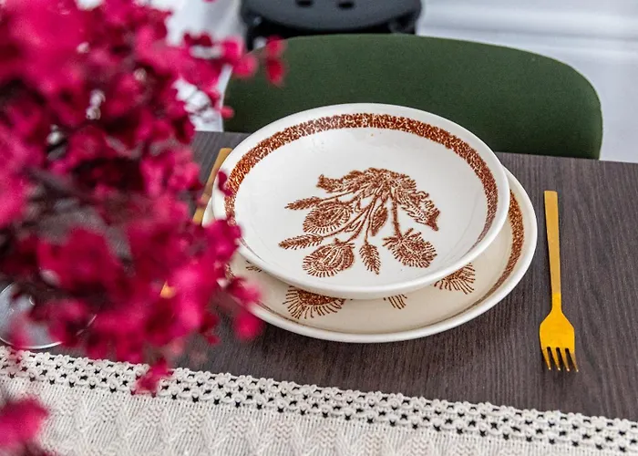 Cosy Avec Terrasse, Acces Gare A Pied *