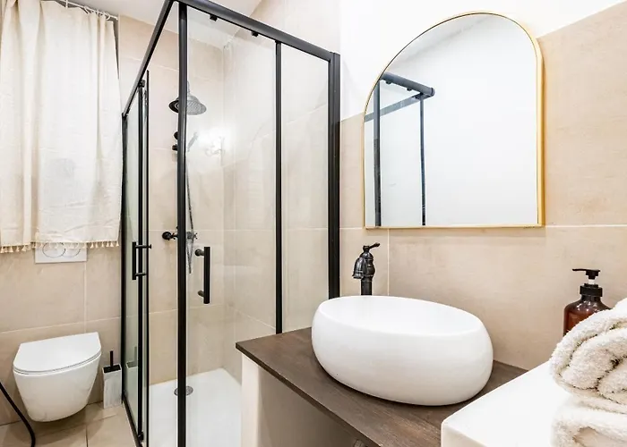 Cosy Avec Terrasse, Acces Gare A Pied Apartmán *